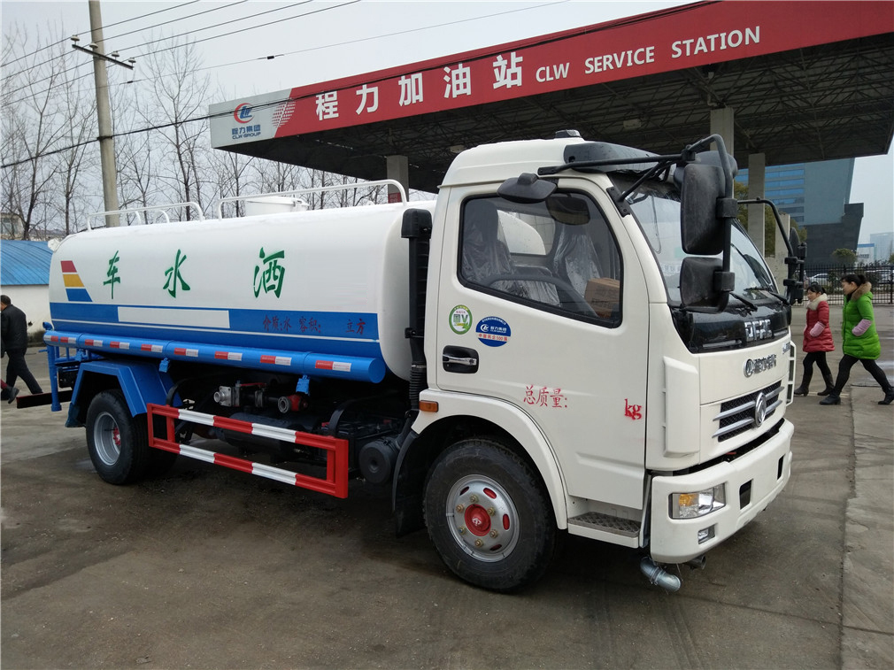 東風(fēng)多利卡（8方）灑水車