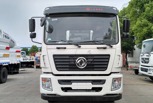 國(guó)五東風(fēng)后雙橋多功能抑塵車