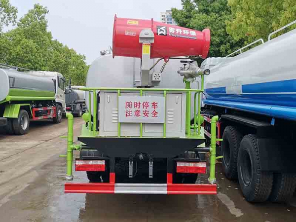 國六10方東風(fēng)灑水車