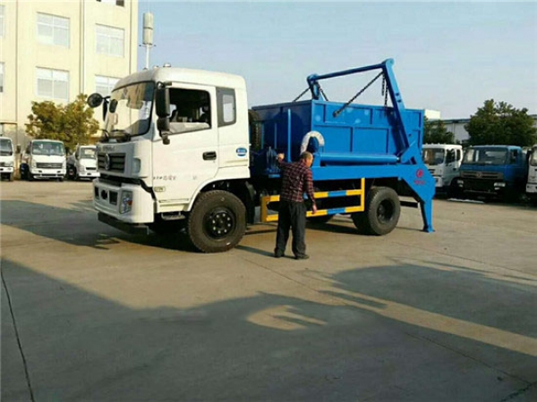 東風(fēng)仿天錦擺臂式垃圾車(chē)（8-10方）